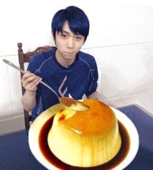 Hanyu eating pudding